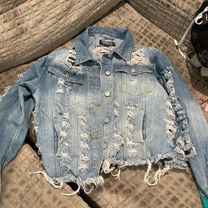 Jean distressed jacket